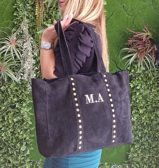 Bolsos personalizados con iniciales: el accesorio que marca la diferencia