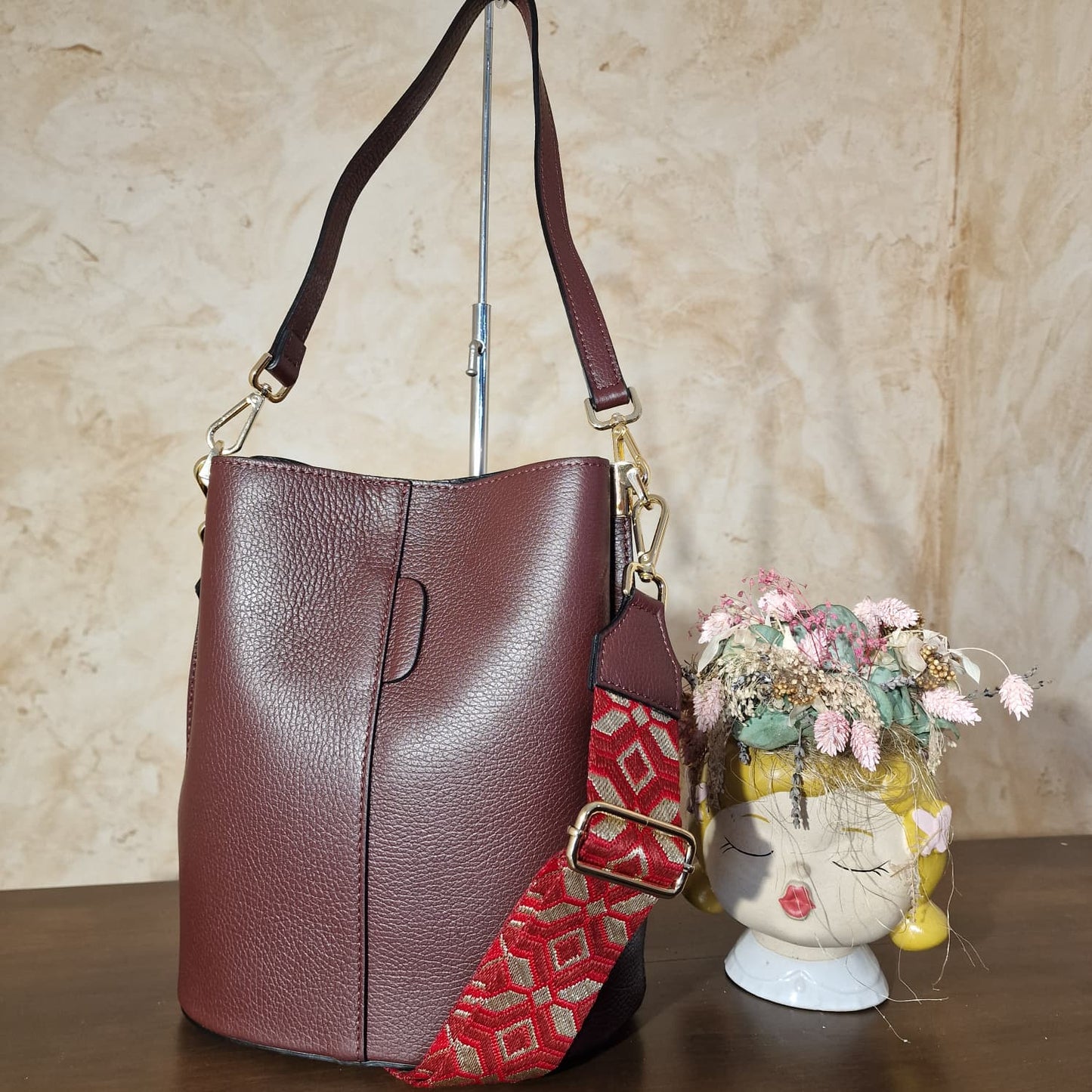 Bolso de Piel estilo Cubo